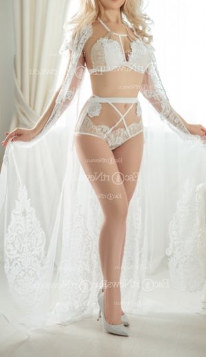 Florence-marie escort girl in Ravenna OH and thai massage